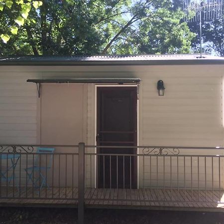 克拉克克拉克大篷车公园露营地 Corryong 外观 照片